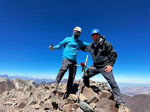  An acclimatization hike to the neighboring Cerro Bonete